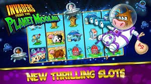 apk 25 platform hero banner showing sports and casino entertainment